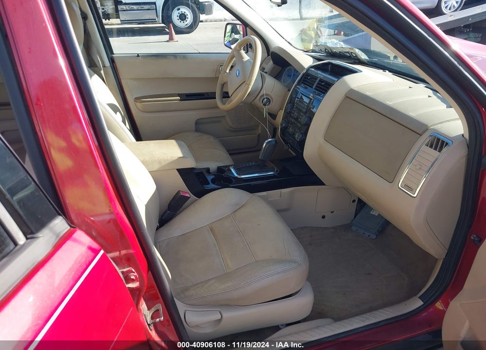 2008 FORD ESCAPE LIMITED VIN: 1FMCU94158KA83445