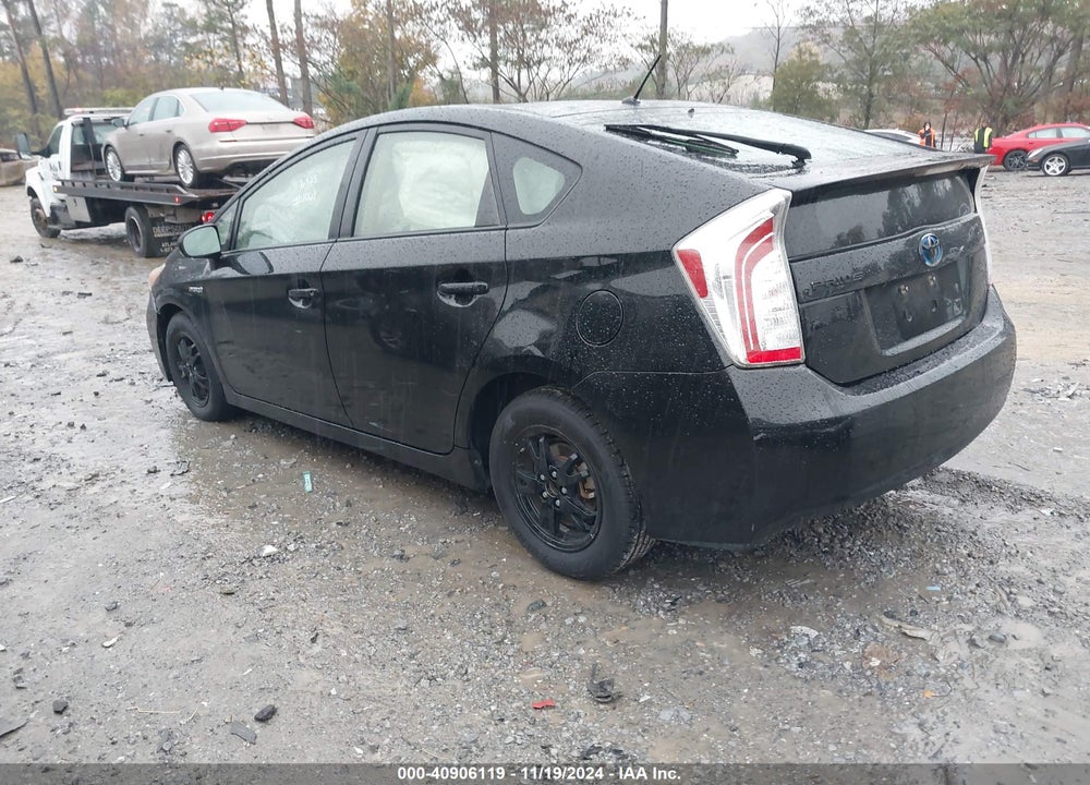 2015 TOYOTA PRIUS TWO VIN: JTDKN3DU7F0456725