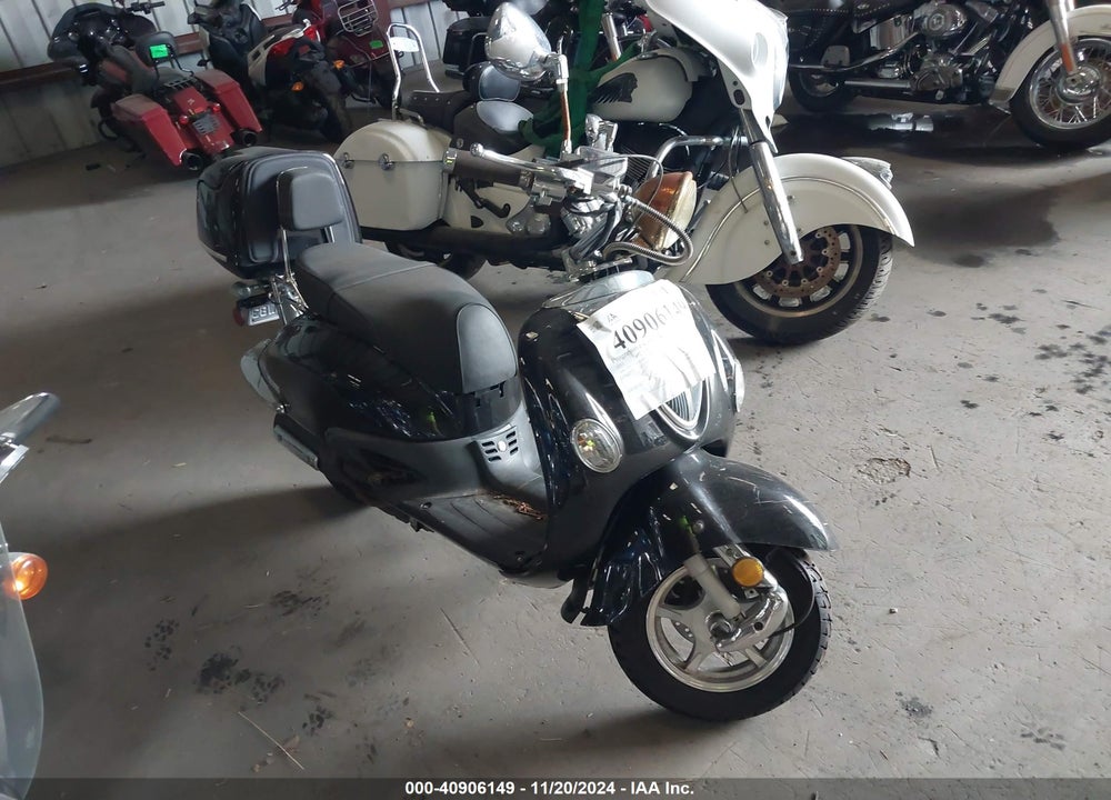 2011 TAIZHOU ZHOUGNENG FLYSCOOTER 150 VIN: L5YTCKPAXB1116486