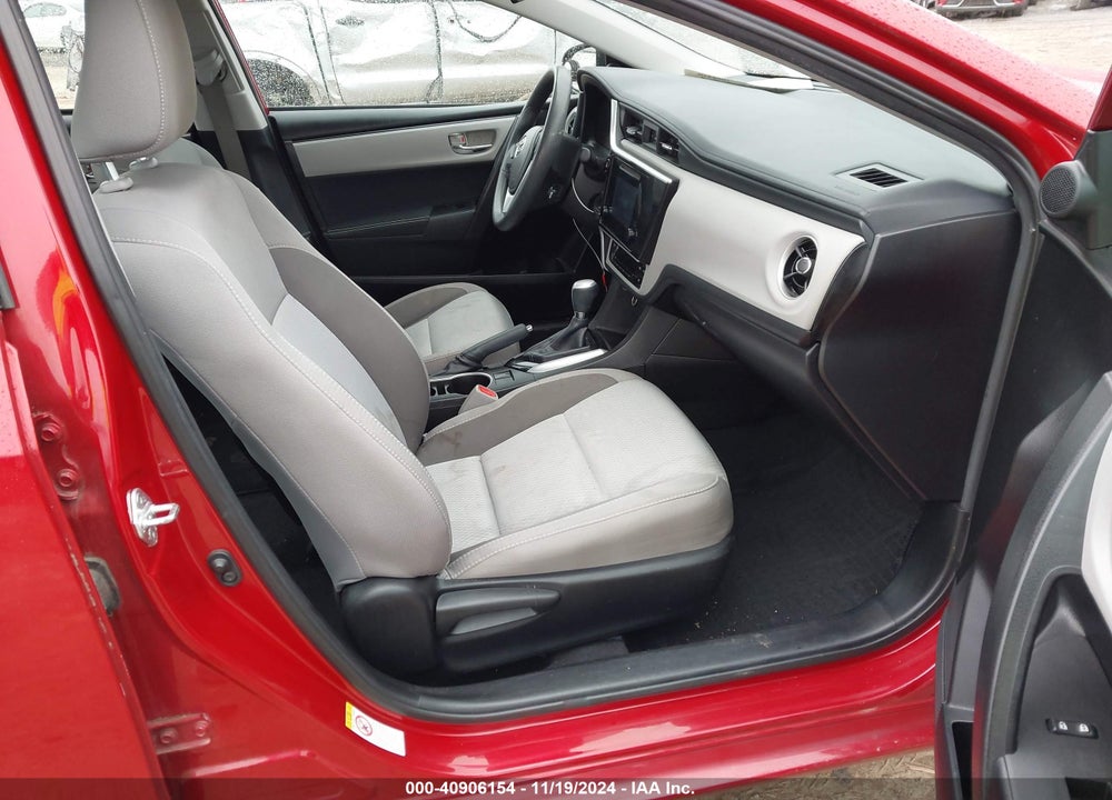2018 TOYOTA COROLLA LE VIN: 5YFBURHE0JP756629