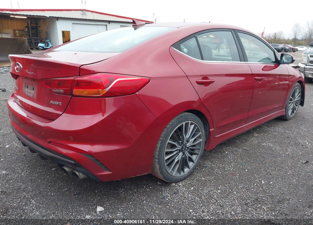2018 HYUNDAI ELANTRA VIN: KMHD04LB9JU475058