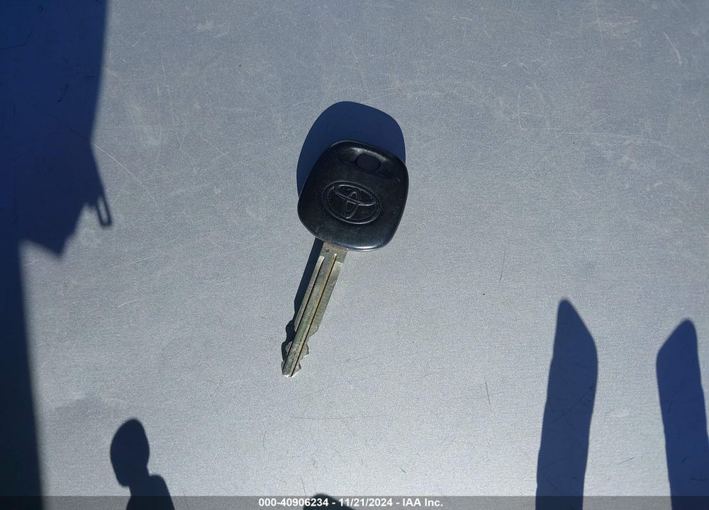 2008 TOYOTA SIENNA LE VIN: 5TDZK23C08S154607