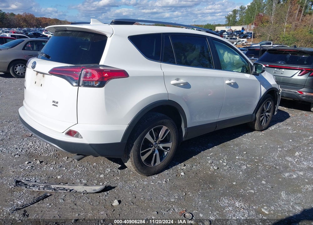 2017 TOYOTA RAV4 XLE VIN: JTMRFREV2HJ713017