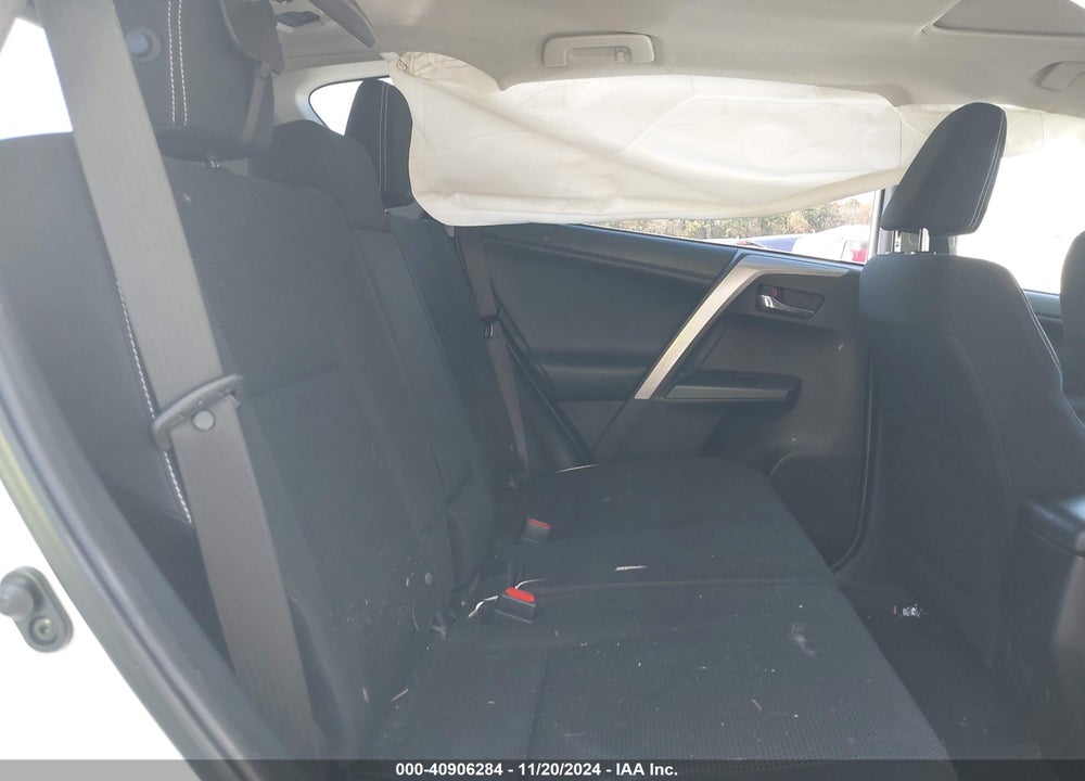 2017 TOYOTA RAV4 XLE VIN: JTMRFREV2HJ713017