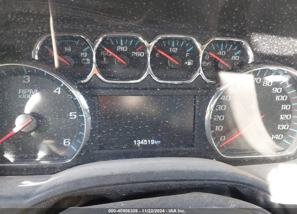2017 CHEVROLET SUBURBAN LT VIN: 1GNSCHKC3HR269520