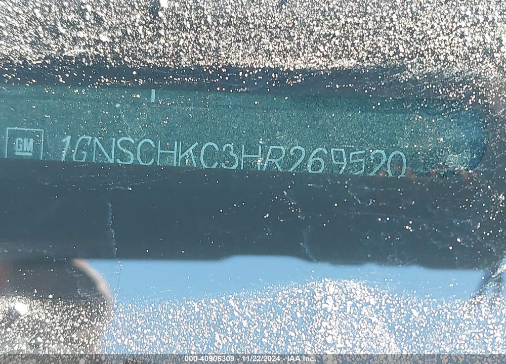 2017 CHEVROLET SUBURBAN LT VIN: 1GNSCHKC3HR269520