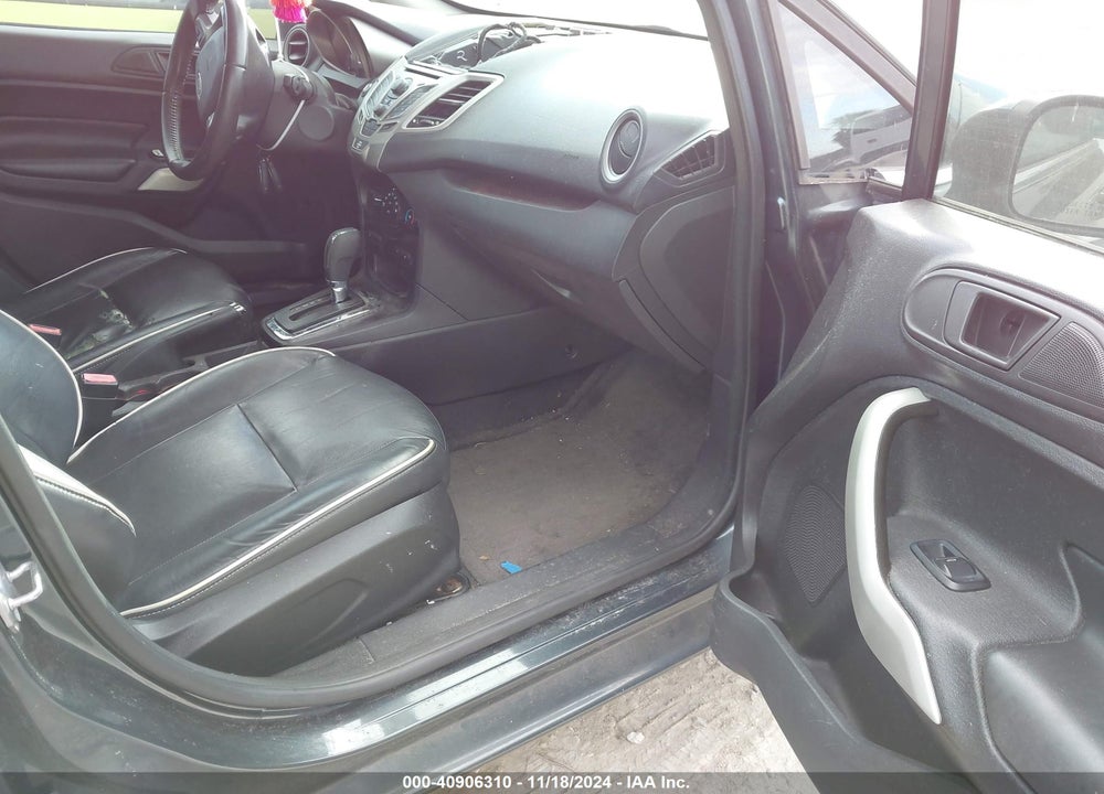 2011 FORD FIESTA SES VIN: 3FADP4FJ9BM147492