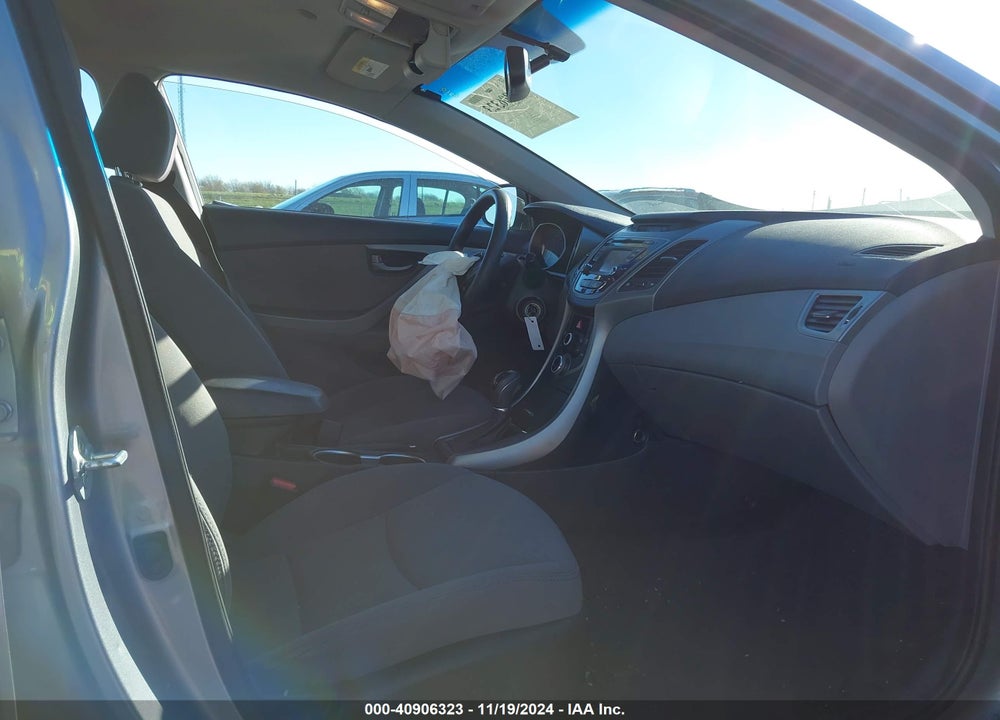 2015 HYUNDAI ELANTRA VIN: 5NPDH4AE7FH601834