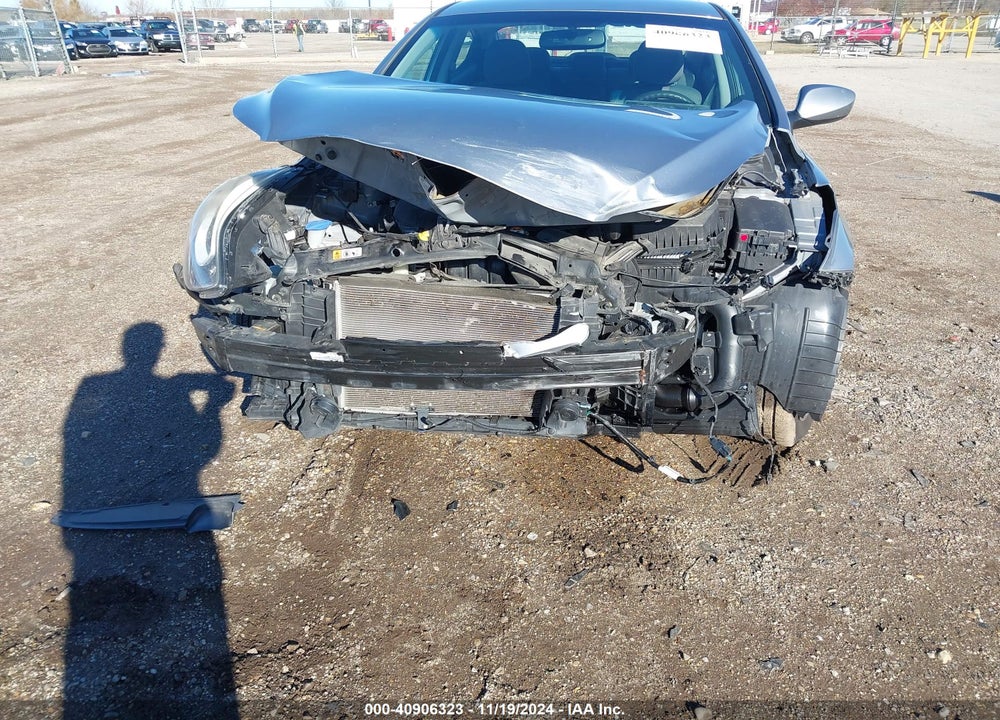 2015 HYUNDAI ELANTRA VIN: 5NPDH4AE7FH601834