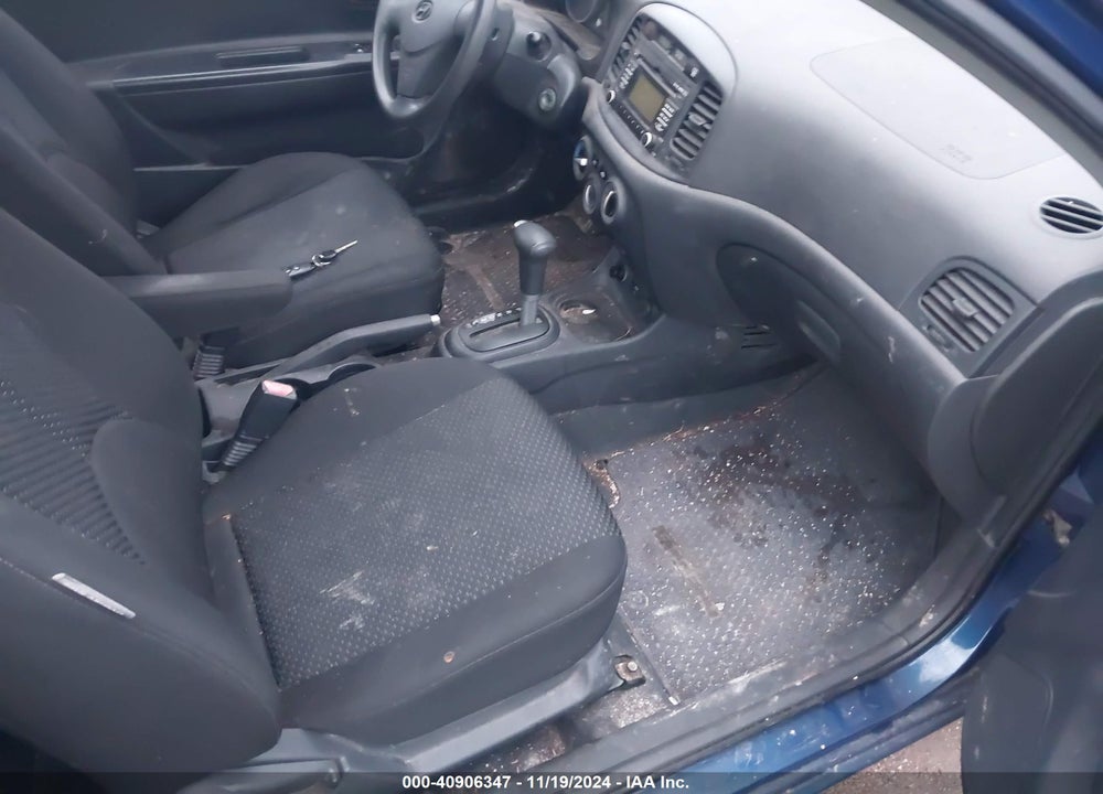 2008 HYUNDAI ACCENT GS VIN: KMHCM36C18U104078