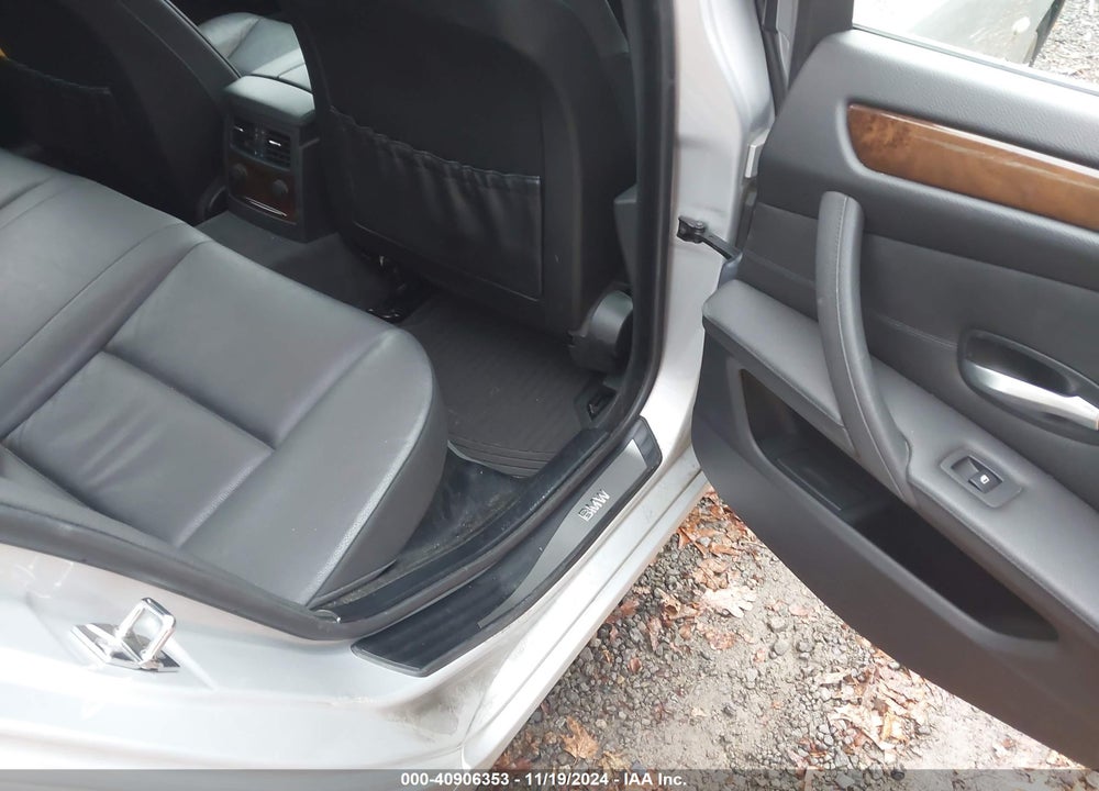 2008 BMW 528XI VIN: WBANV13548CZ54021