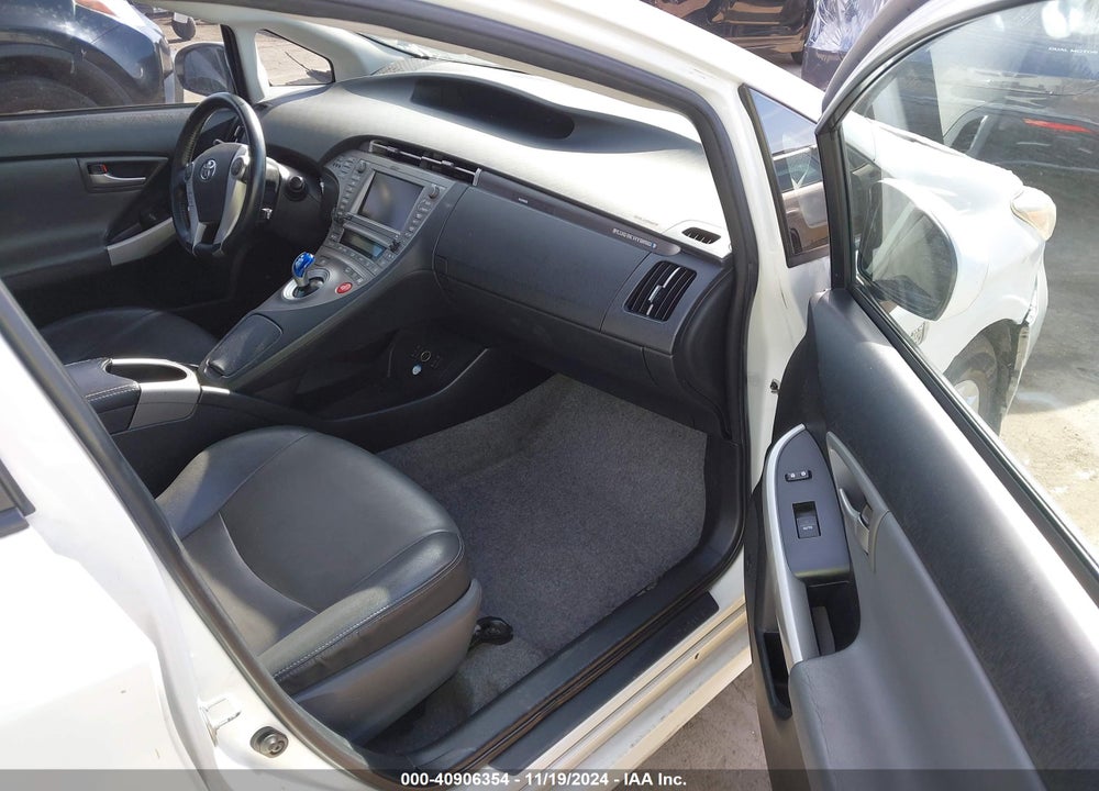 2014 TOYOTA PRIUS PLUG-IN ADVANCED VIN: JTDKN3DPXE3053491
