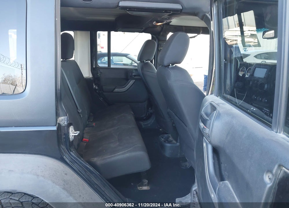 2017 JEEP WRANGLER UNLIMITED SPORT 4X4 VIN: 1C4BJWDG4HL644661