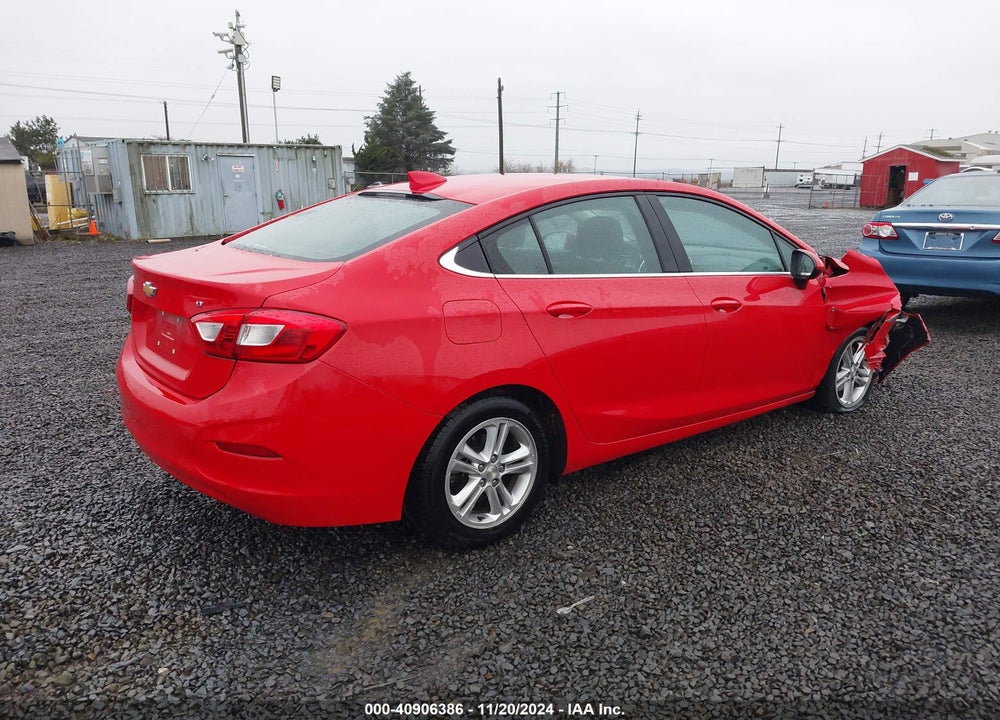 2017 CHEVROLET CRUZE LT AUTO VIN: 1G1BE5SM5H7102591