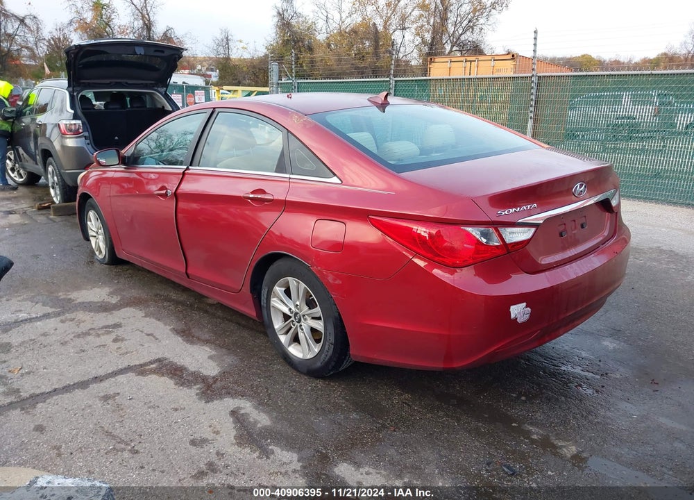 2011 HYUNDAI SONATA VIN: 5NPEB4AC1BH079717