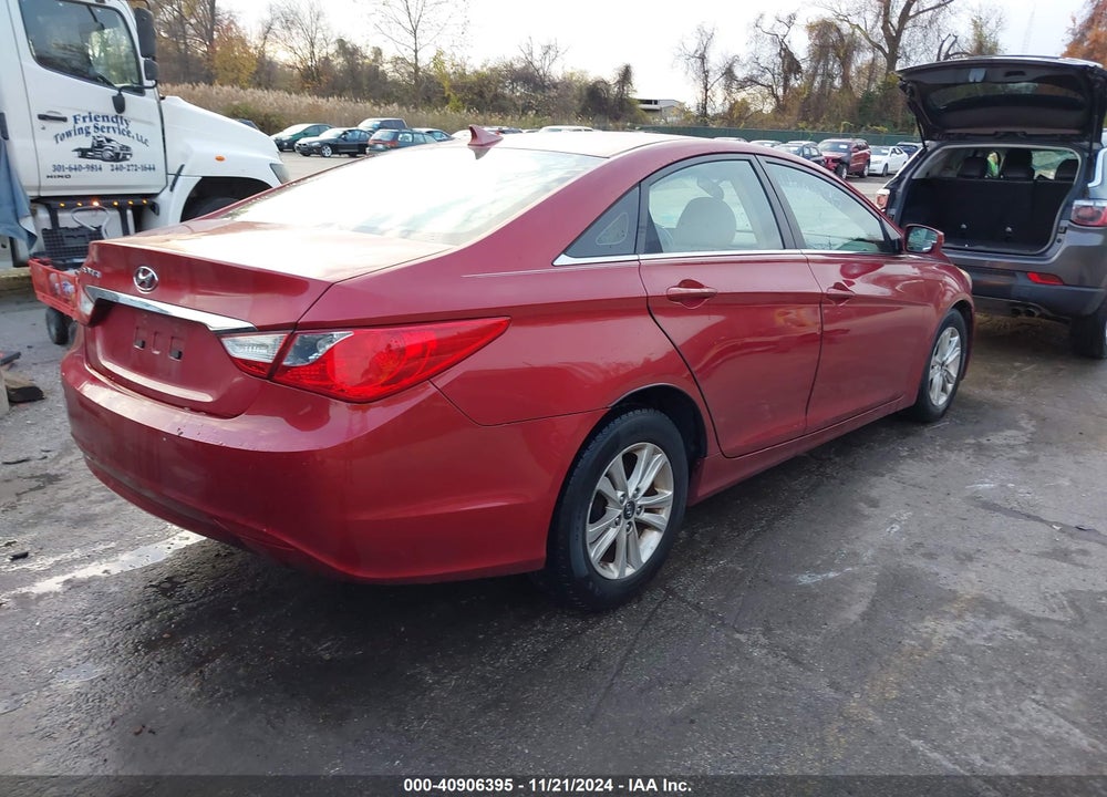 2011 HYUNDAI SONATA VIN: 5NPEB4AC1BH079717
