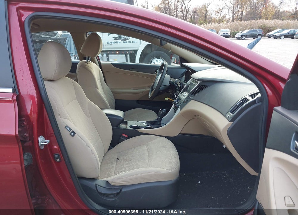 2011 HYUNDAI SONATA VIN: 5NPEB4AC1BH079717