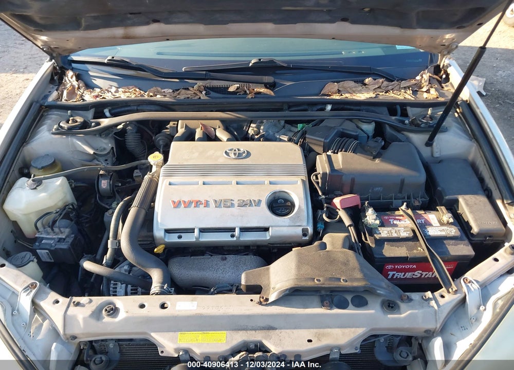 2004 TOYOTA CAMRY LE V6 VIN: 4T1BF32K24U589568
