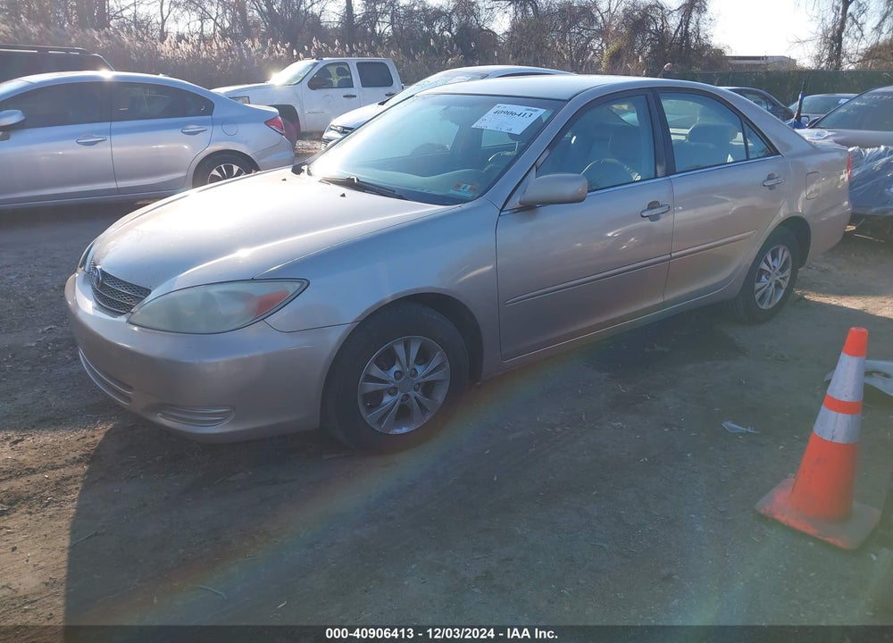 2004 TOYOTA CAMRY LE V6 VIN: 4T1BF32K24U589568