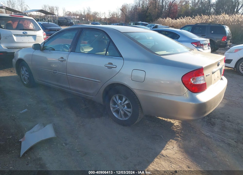 2004 TOYOTA CAMRY LE V6 VIN: 4T1BF32K24U589568