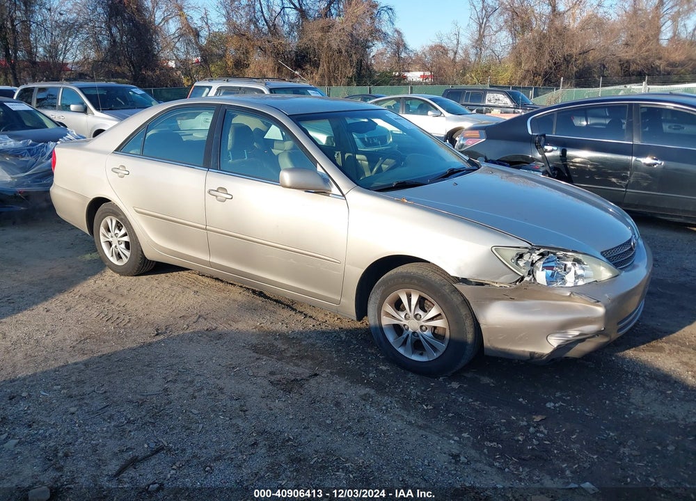 2004 TOYOTA CAMRY LE V6 VIN: 4T1BF32K24U589568