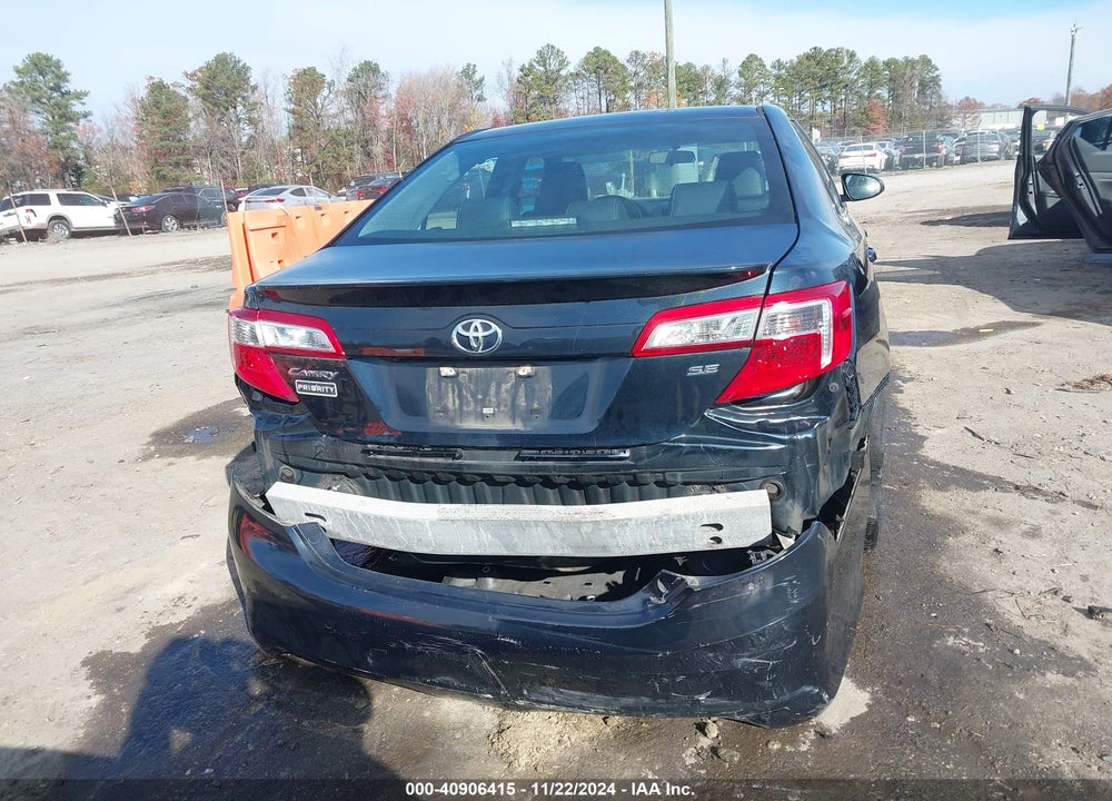2014 TOYOTA CAMRY SE VIN: 4T1BF1FK4EU444533