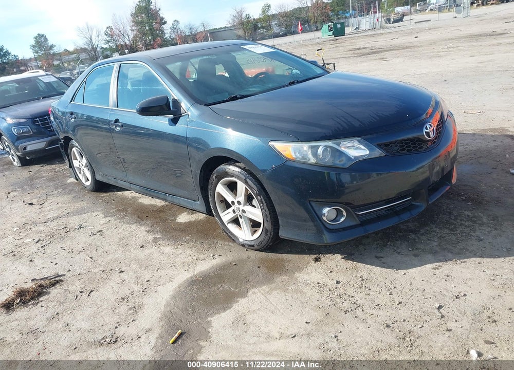 2014 TOYOTA CAMRY SE VIN: 4T1BF1FK4EU444533