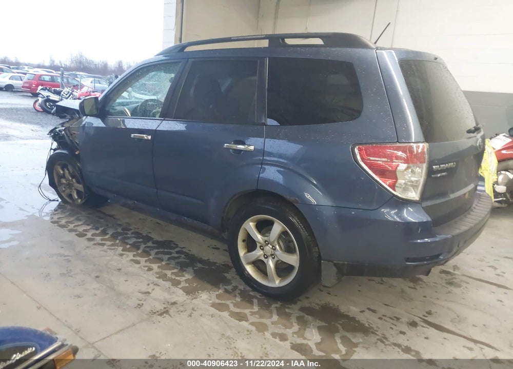 2011 SUBARU FORESTER 2.5X PREMIUM VIN: JF2SHADC4BH730527