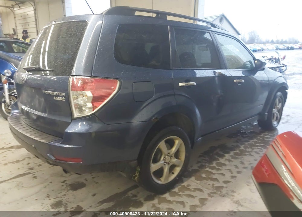 2011 SUBARU FORESTER 2.5X PREMIUM VIN: JF2SHADC4BH730527
