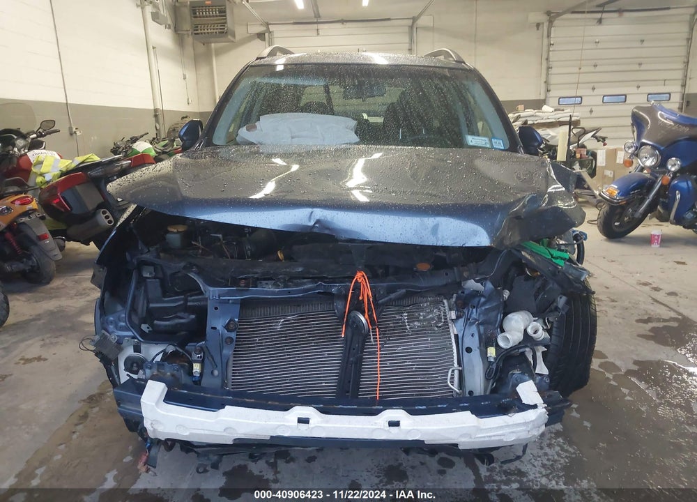 2011 SUBARU FORESTER 2.5X PREMIUM VIN: JF2SHADC4BH730527