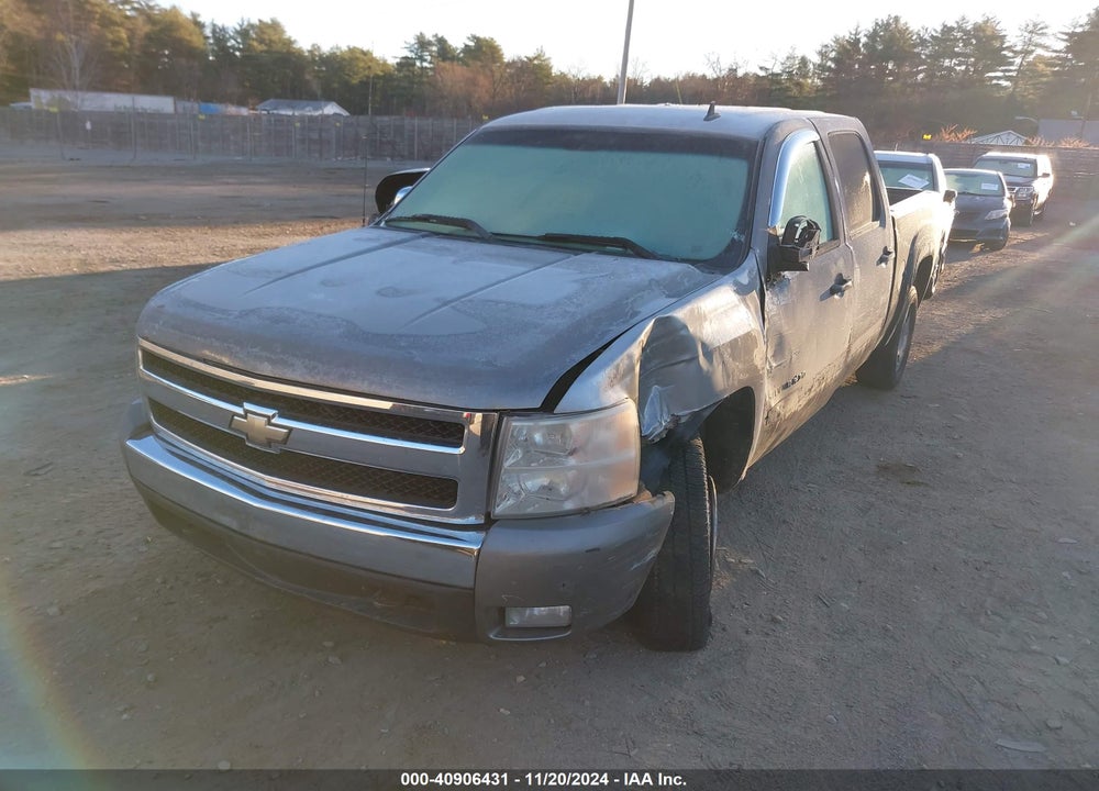 2008 CHEVROLET SILVERADO 1500 LT1 VIN: 2GCEK13M281126185