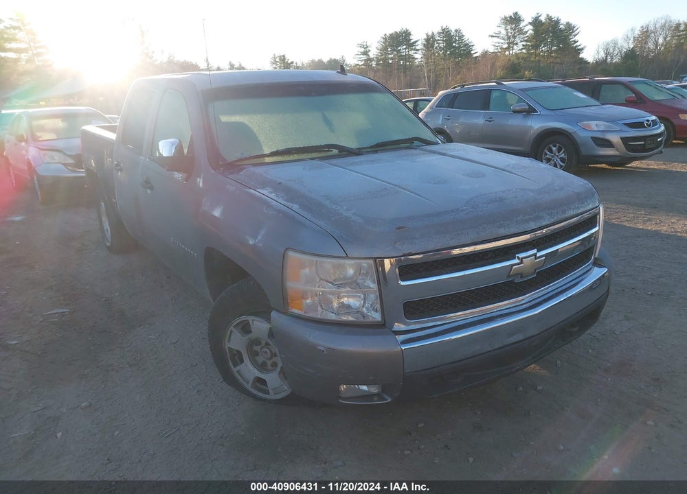 2008 CHEVROLET SILVERADO 1500 LT1 VIN: 2GCEK13M281126185
