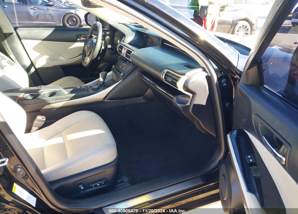 2015 LEXUS IS 250 VIN: JTHBF1D2XF5047121