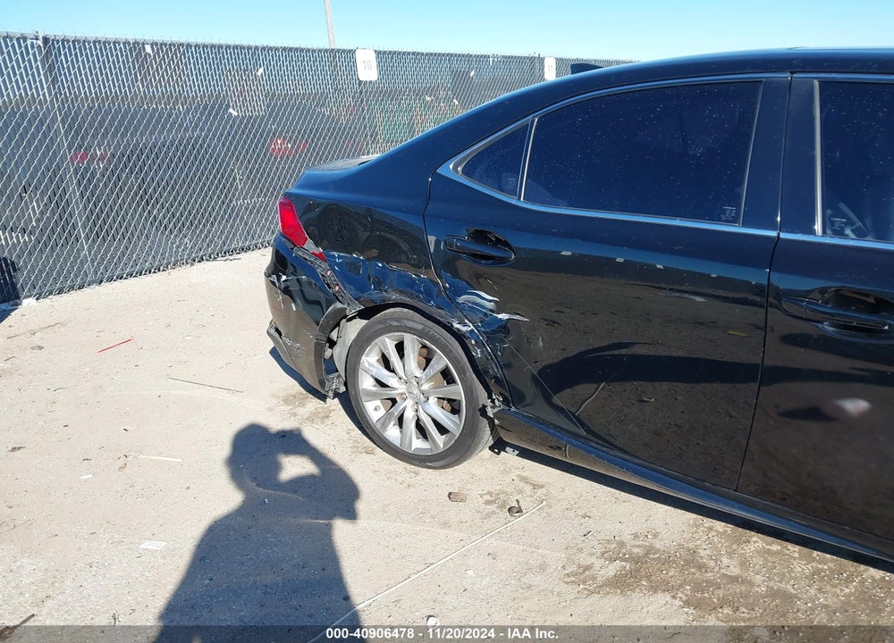 2015 LEXUS IS 250 VIN: JTHBF1D2XF5047121