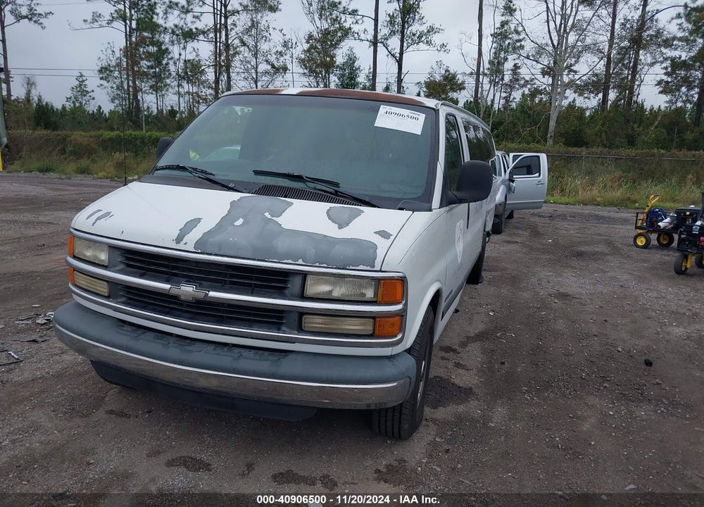2000 CHEVROLET EXPRESS VIN: 1GAHG39R9Y1231043