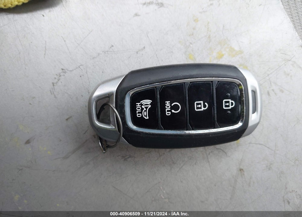 2024 HYUNDAI VENUE SEL VIN: KMHRC8A31RU285752