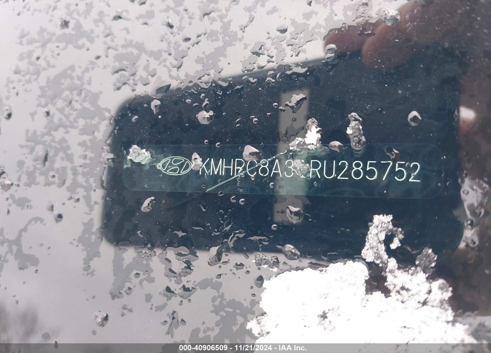 2024 HYUNDAI VENUE SEL VIN: KMHRC8A31RU285752