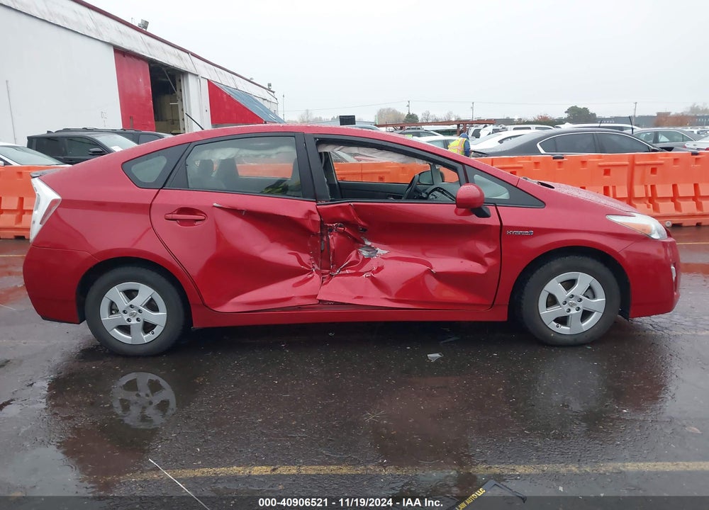2011 TOYOTA PRIUS THREE VIN: JTDKN3DU0B0313254