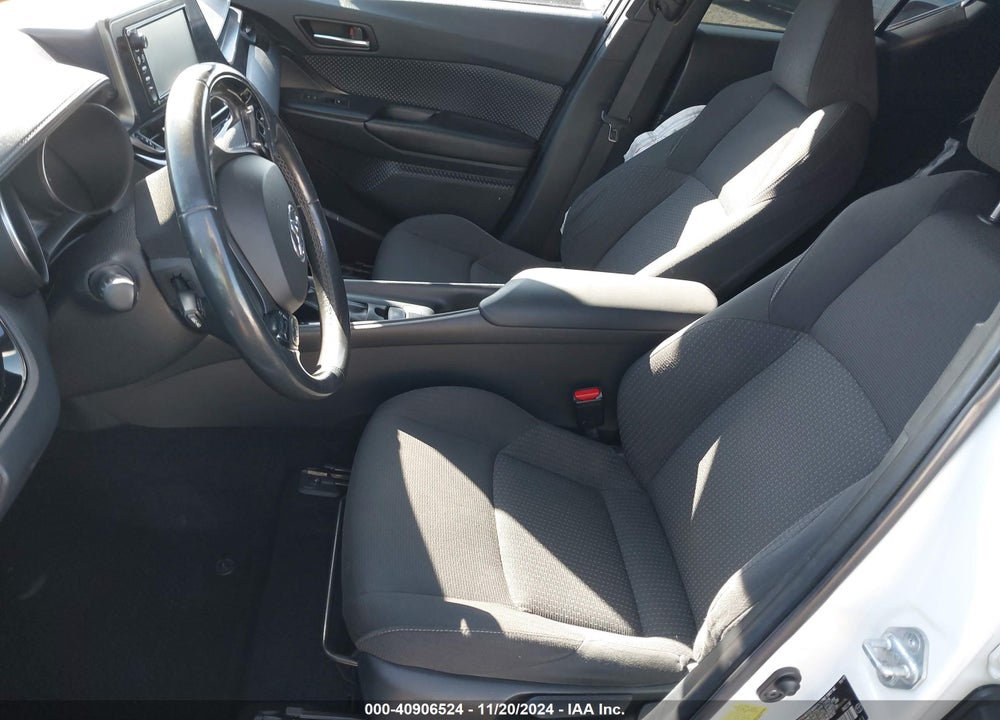 2018 TOYOTA C-HR XLE VIN: NMTKHMBX6JR050143