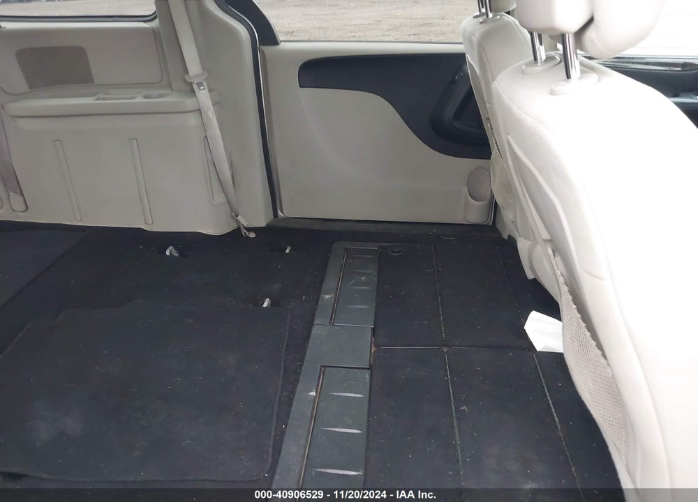 2011 DODGE GRAND CARAVAN MAINSTREET VIN: 2D4RN3DGXBR678414