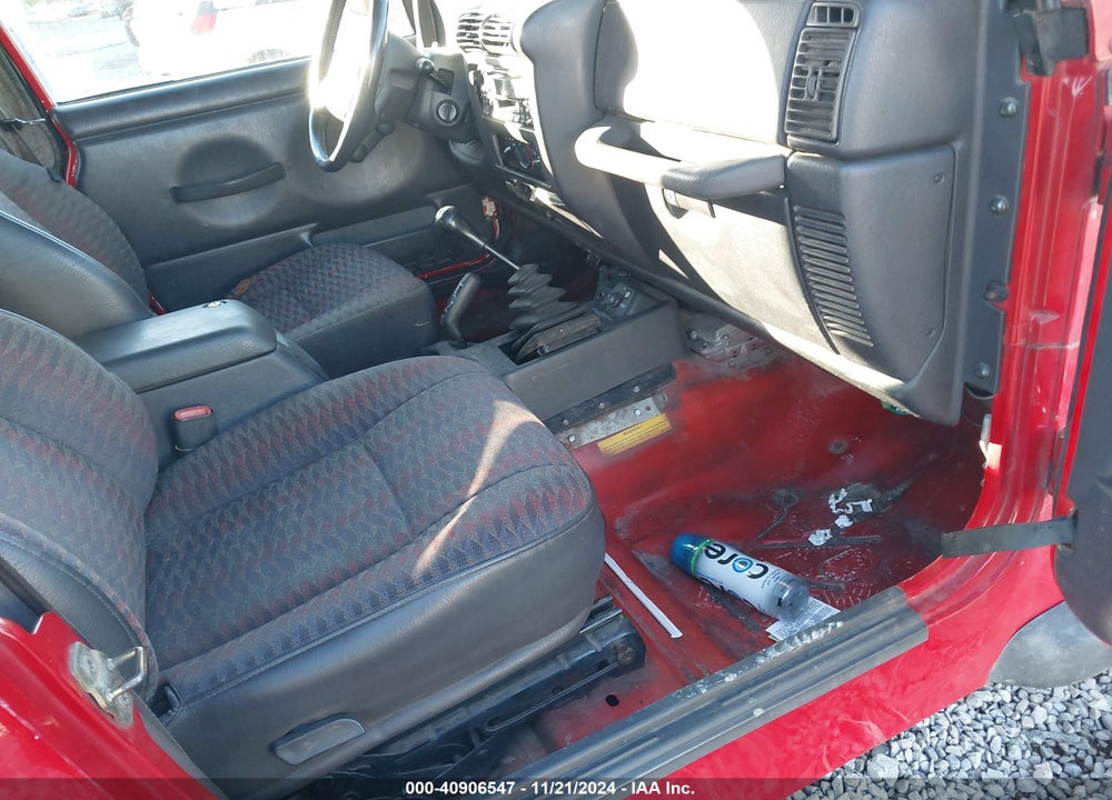 2000 JEEP WRANGLER SPORT VIN: 1J4FA49S7YP716331