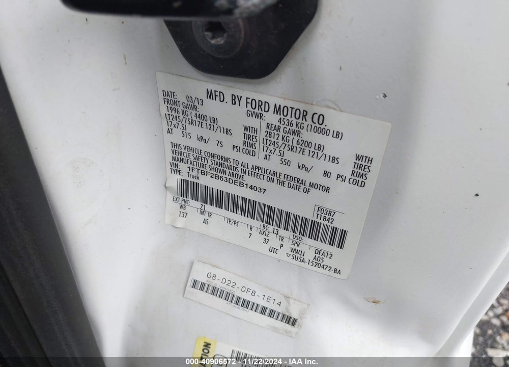 2013 FORD F-250 XL VIN: 1FTBF2B63DEB14037