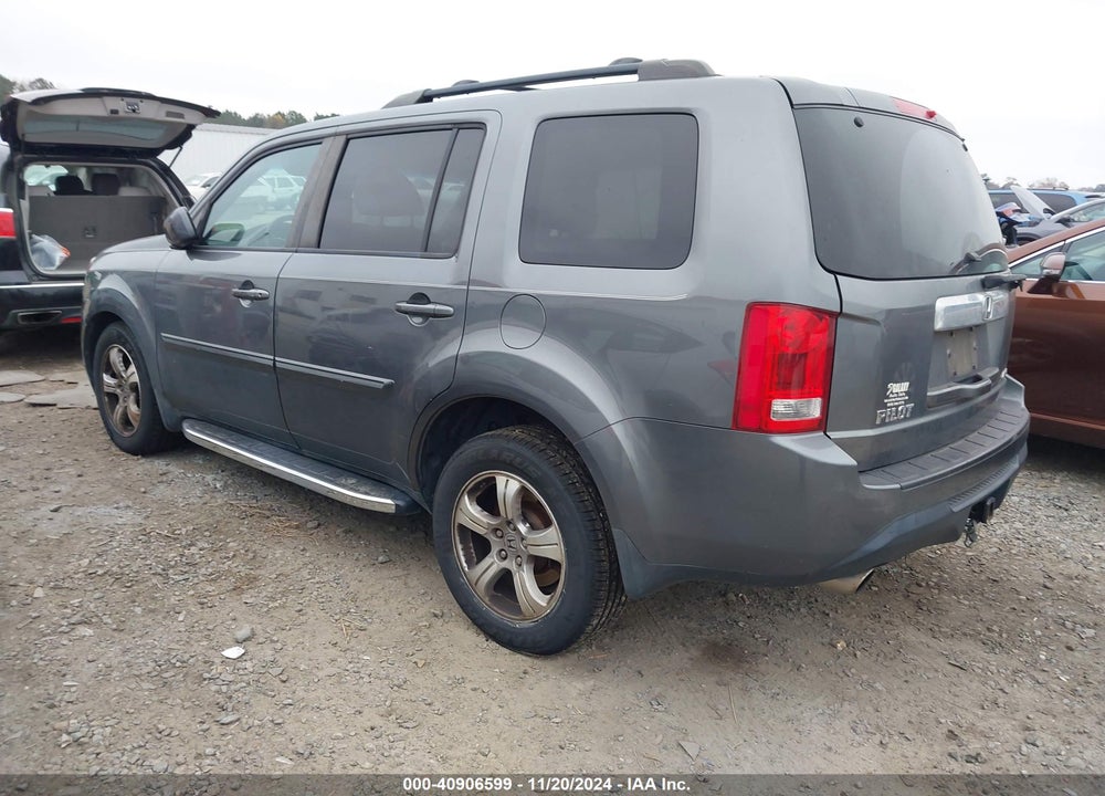 2013 HONDA PILOT EX-L VIN: 5FNYF4H55DB075373