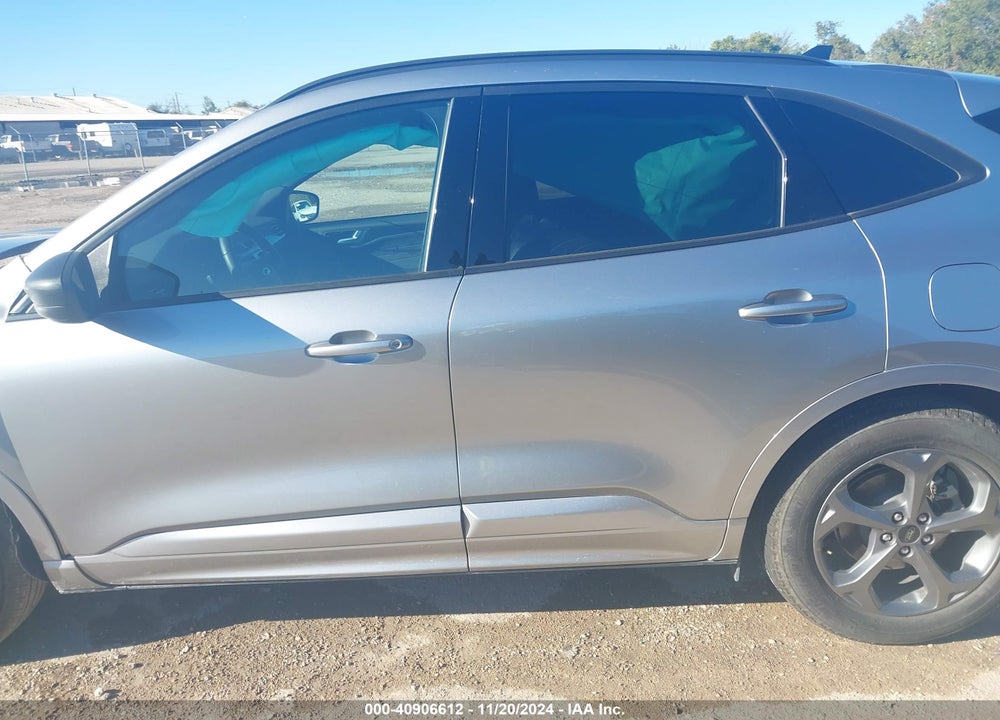 2024 FORD ESCAPE ST LINE VIN: 1FMCU0MNXRUA04582