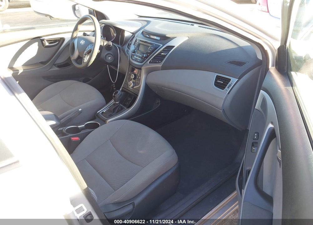2015 HYUNDAI ELANTRA SE VIN: 5NPDH4AEXFH643494