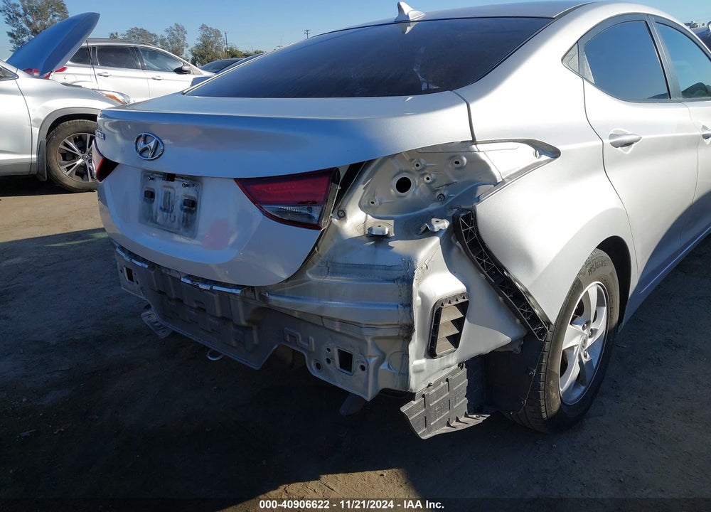 2015 HYUNDAI ELANTRA SE VIN: 5NPDH4AEXFH643494