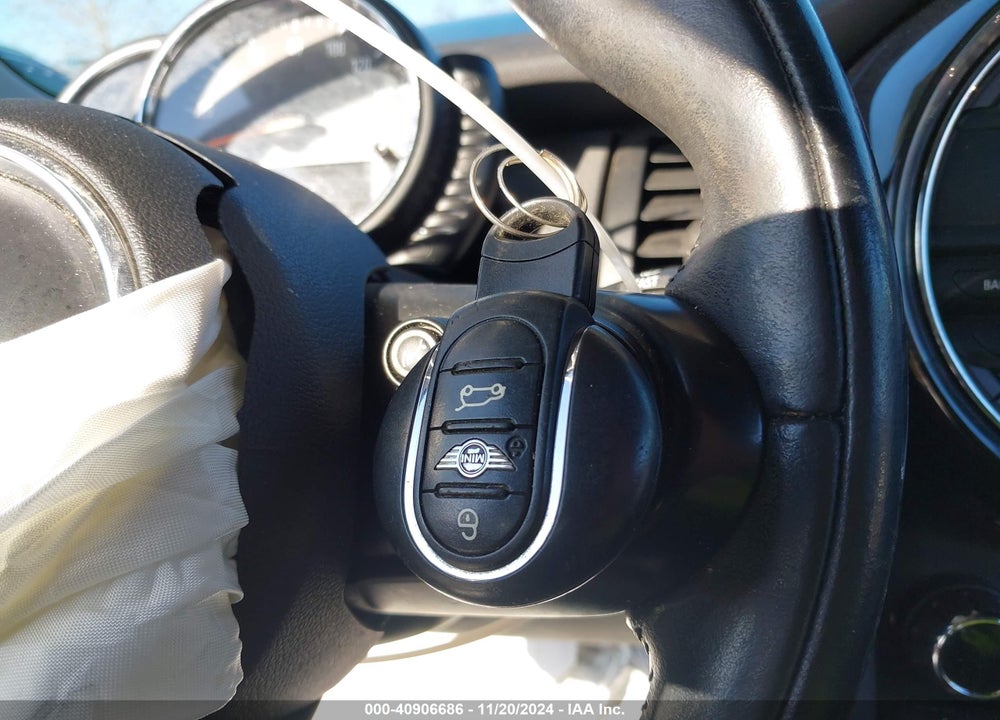 2015 MINI HARDTOP COOPER VIN: WMWXM5C59F3A59580