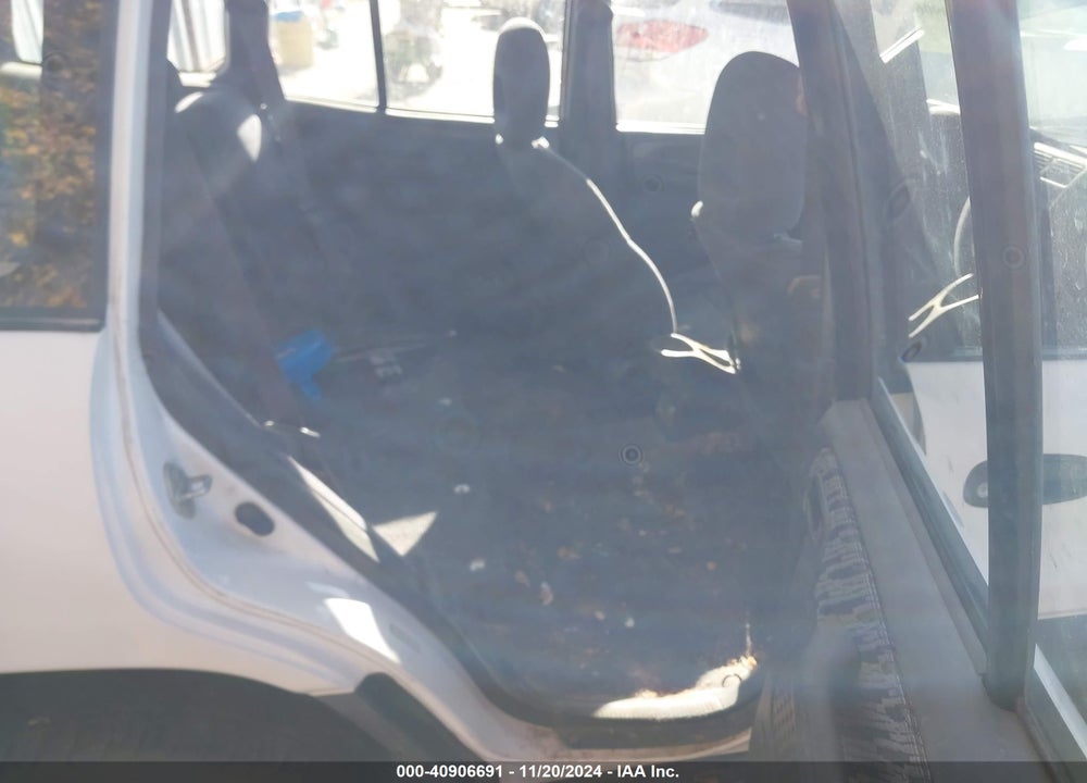 1999 TOYOTA RAV4 VIN: JT3HP10V4X7130210