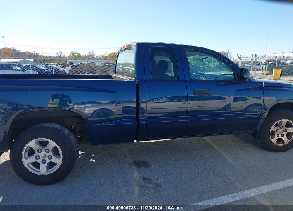 2005 DODGE DAKOTA SLT VIN: 1D7HE42K45S133162