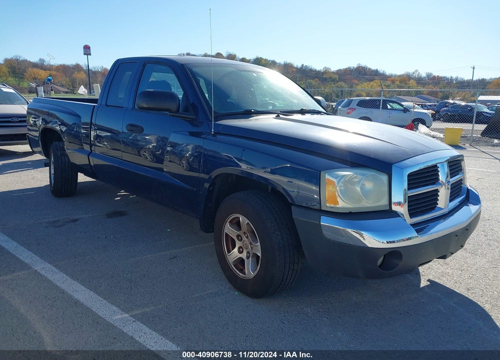 2005 DODGE DAKOTA SLT VIN: 1D7HE42K45S133162